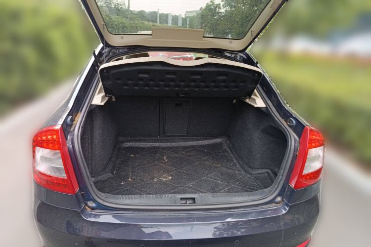 Used Skoda Octavia 2010 1.4TSI DSG Elegance Edition Trunk