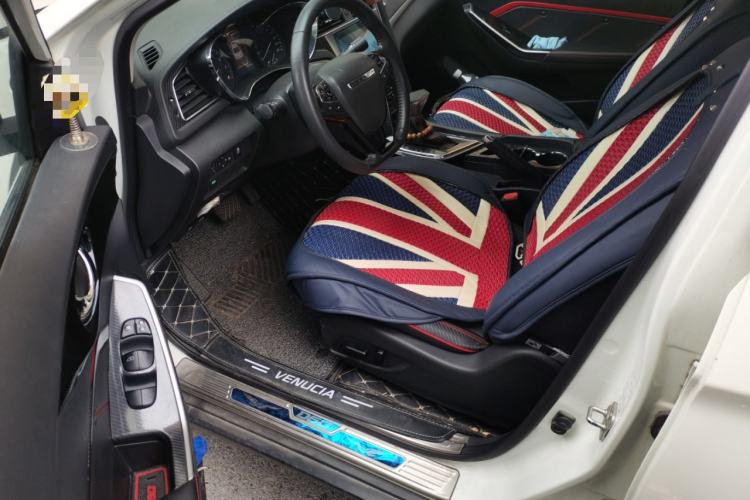 Used Venucia D60 2018 1.6L CVT Smart Connect Luxury Edition