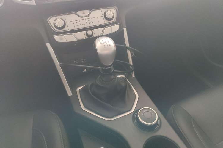 Used Great Wall Poer 2019 2.0T Commercial Version Manual Diesel 4x4 Elite Long-Box GW4D20M