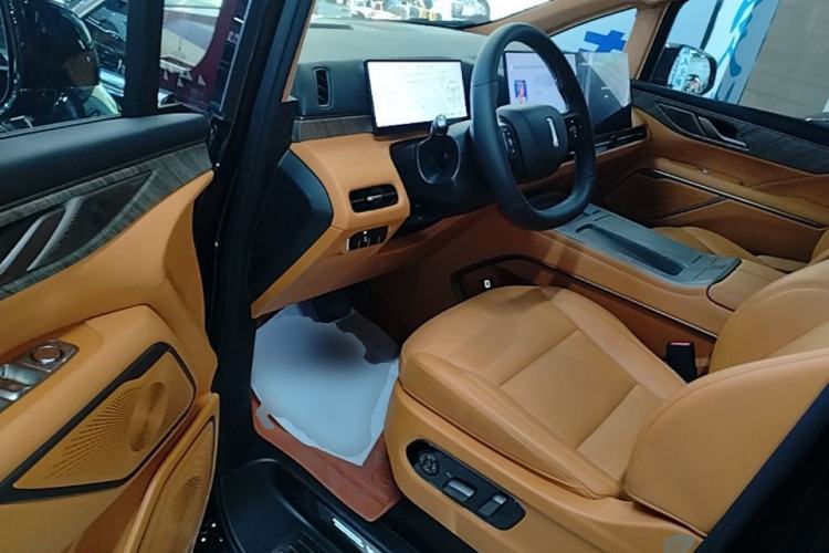 Used Wey Gaoshan 2025 Four-Wheel Drive Alpine 8