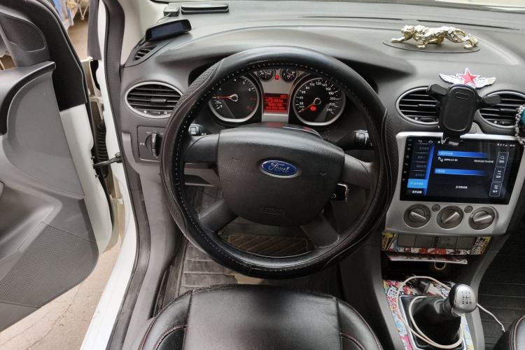 Used Ford Focus 2013 Hatchback Classic 1.8L Manual Base Model Steering Wheel