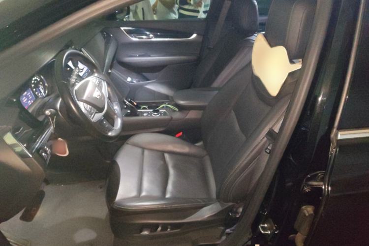 Used Cadillac XT5 2020 Revised Version 28T Four-Wheel Drive Luxury Edition Left Front Seat