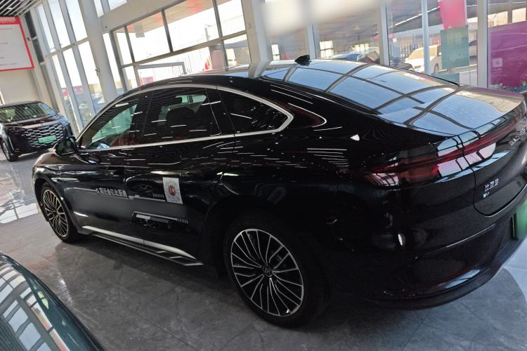 Used BYD Han 2025 EV with 701 km of Laser Radar-Enabled Intelligent Driving

