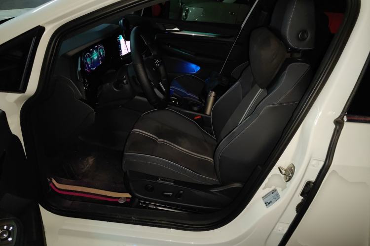 Used Volkswagen Golf 2024 280TSI DSG R-Line 50th Anniversary Edition