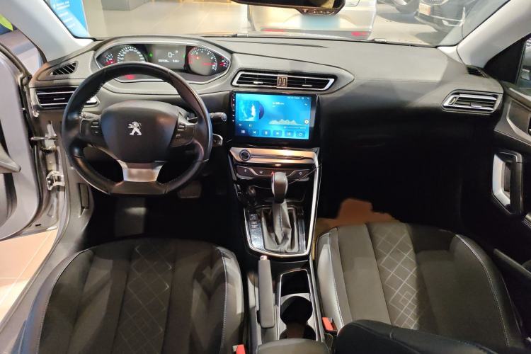Used Peugeot 308 2016 1.6L Automatic Luxury Edition Interior 1