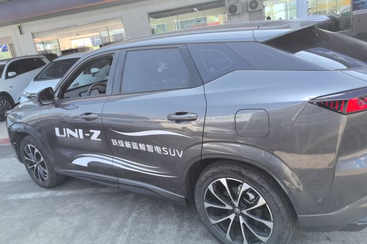 Used Changan UNI-Z New Energy 2024 Blue Whale Smart Electric iDD 125km Excellence Model