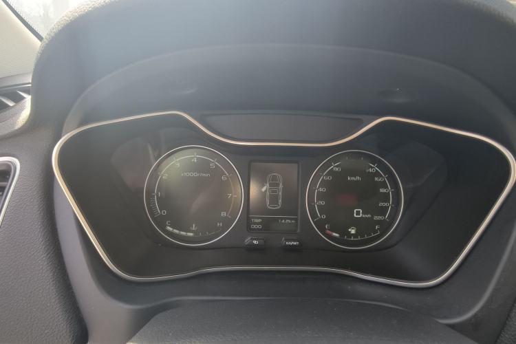 Used Geely Auto Vision X6 2016 1.8L Manual Luxury Model