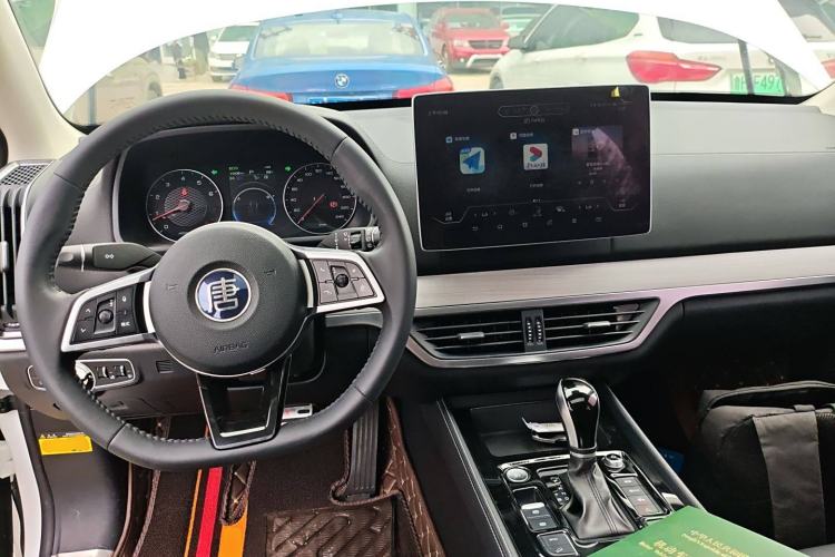 Used BYD Tang 2018 2.0T Automatic SmartConnect Luxury 7-Seater China V Emission Standard