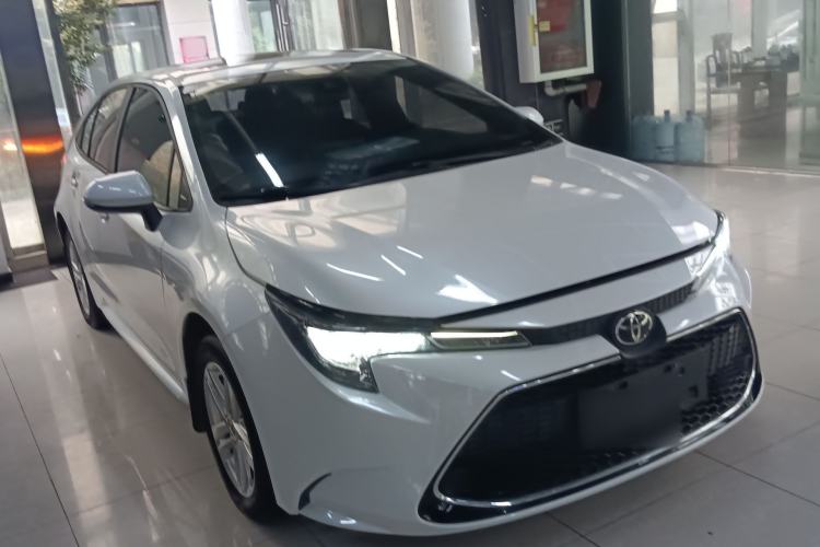 Used Toyota Levin 2021 185T CVT Luxury Edition Front Right 45 Deg