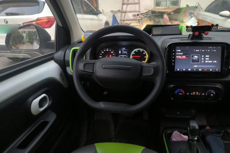 Used Roewe Clever 2021 302 km New Four-Seater Super-Efficient Version
