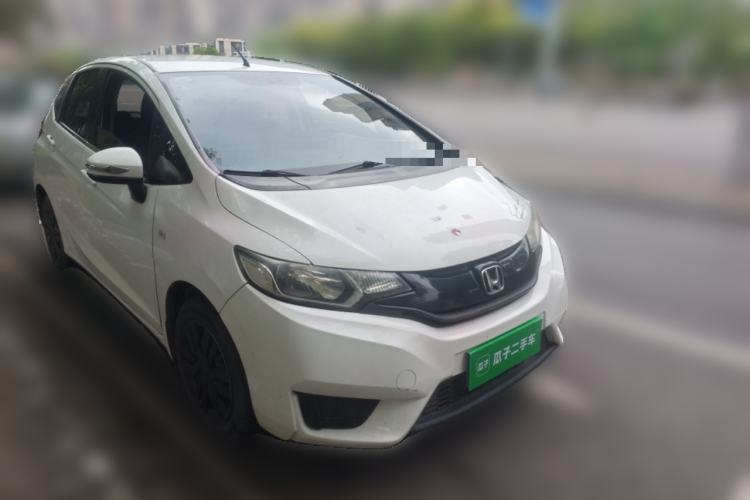 Used Honda Fit 2014 1.5L LX CVT Comfort Model Front Right 45 Deg