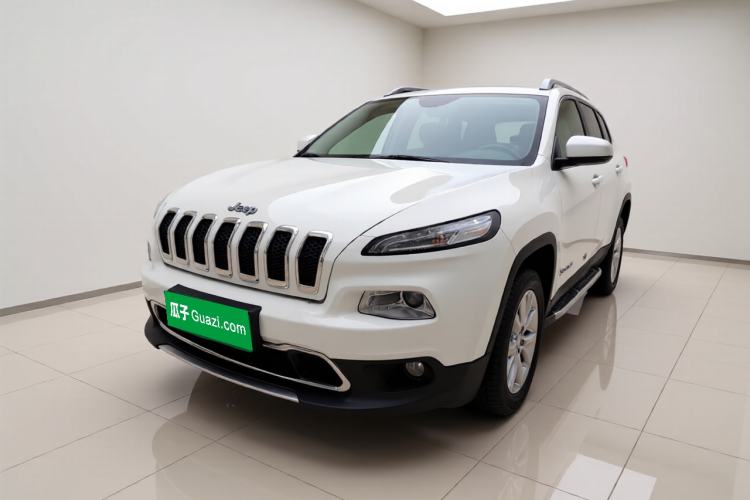 Used Jeep Cherokee 2017 2.0L Superior Edition