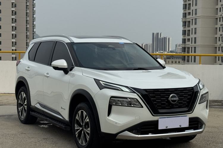 Used Nissan X-Trail 2023 e-POWER Ultra-Hybrid Dual-Motor All-Wheel-Drive Luxury Edition Exterior 2