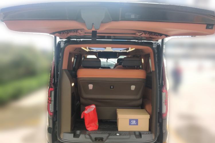 Used Juntian Black Warrior Youth 2025 2.0T Gasoline Top-of-the-Line Version Trunk