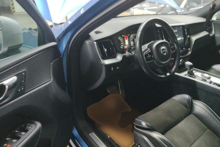 Used Volvo XC60 2019 T5 4x4 Zhiyuan Sport Edition China V Standard Driver Seat