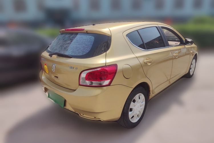 Used Baojun 610 2014 1.5L manual standard version