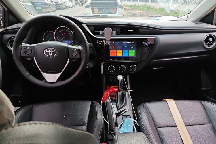 Used Toyota Levin 2017 Revised 185T CVT Elite Edition China V Standard Center Console