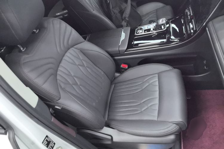 Used GAC Trumpchi M8 2024 Master Series 400T Prestige Edition Right Front Seat