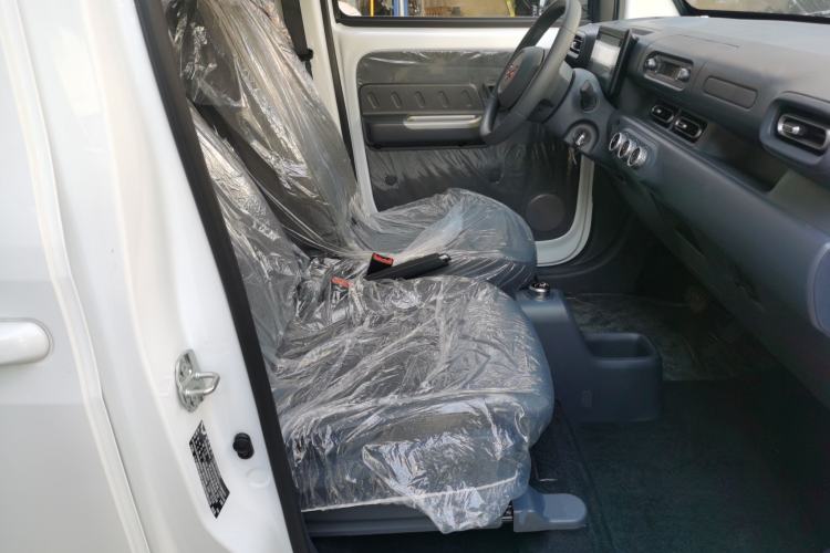 Used Wuling Zhiguang New Energy 2025 Standard Model
