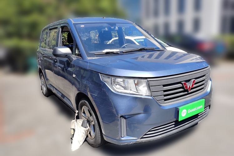 Used Wuling Hongguang PLUS 2019 1.5T Manual Standard Edition 5 Seats