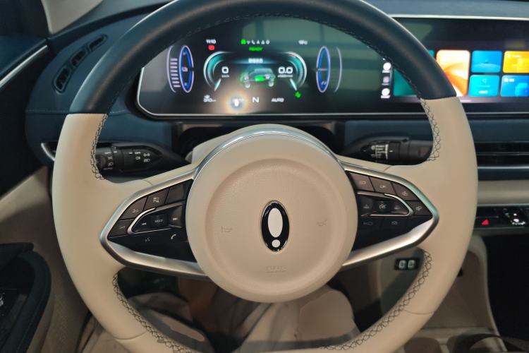 Used ORA Good Cat 2021 400km Standard Range Venus Edition Lithium Iron Phosphate Steering Wheel