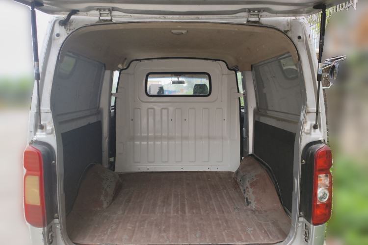 Used CHANGAN KAICHENG Ruixing M80 2018 1.5L Comfort Van Flat Roof Back-Hinged Doors 4G15S
