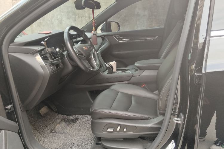 Used Cadillac XT5 2022 2.0T Two-Wheel Drive Luxury Version