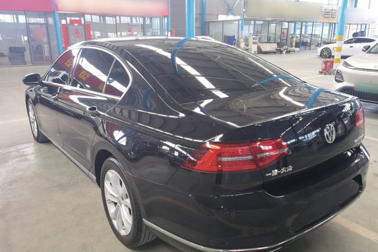 Used Volkswagen Magotan 2017 330TSI DSG Luxury Model
