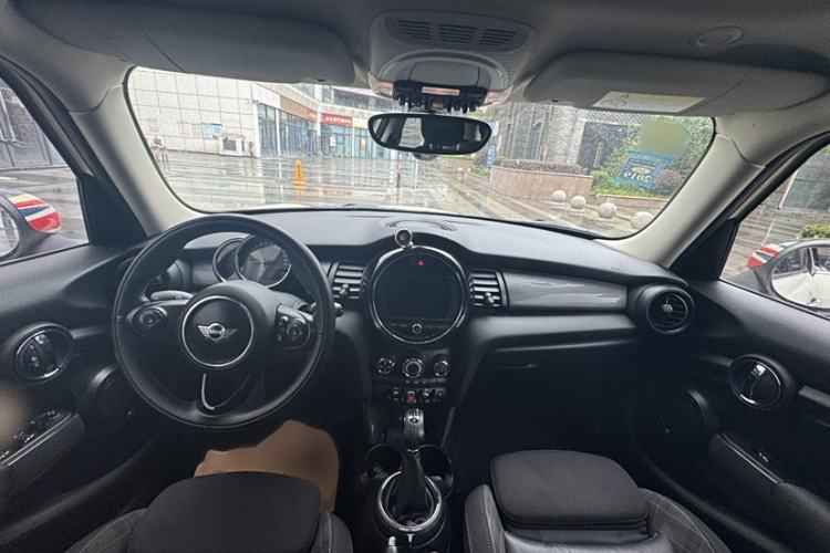 Used MINI MINI 2016 1.5T COOPER Five-Door Edition