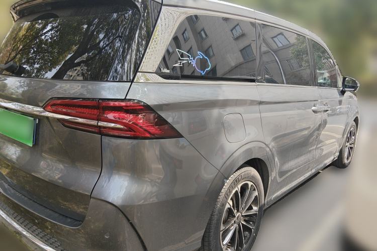 Used Roewe iMAX8 2021 400TGI Supreme Series Ultimate Edition Rear Right 45 Deg