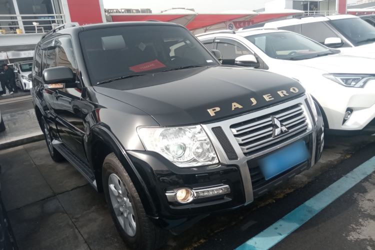 Used Mitsubishi Pajero 2019 3.0L Automatic Comfort Edition