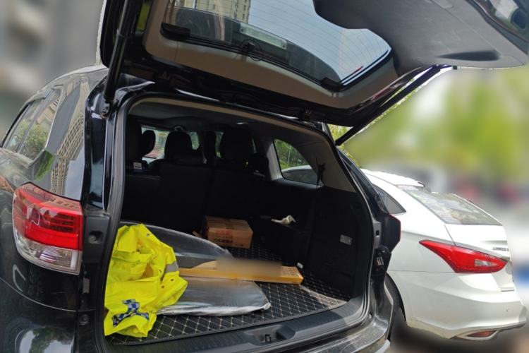 Used Toyota Highlander 2018 2.0T Four-Wheel Drive Supreme Edition 7-Seater China VI Trunk