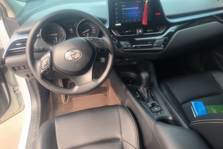 Used Toyota IZOA 2022 2.0L Yixing Version
