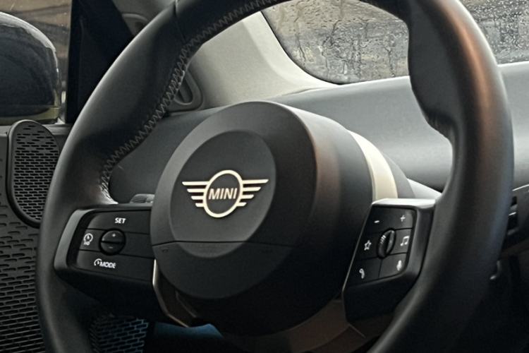 Used MINI Electric MINI COOPER 2024 456km COOPER E Classic Edition