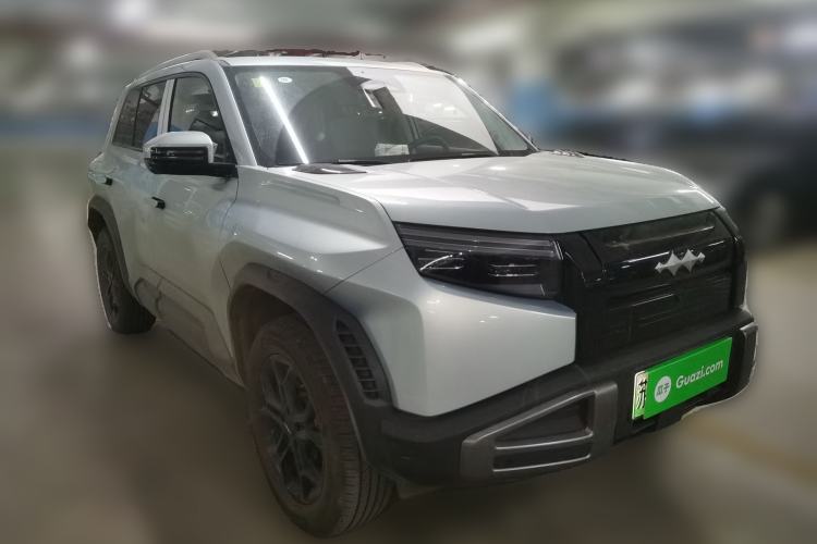 Used Formula Leopard Titanium 3 2025 501 km Range Rear-Wheel Drive Intelligent Driving Max Edition
