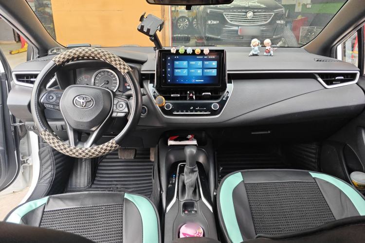 Used Toyota Levin 2023 185T CVT Luxury Edition Center Console