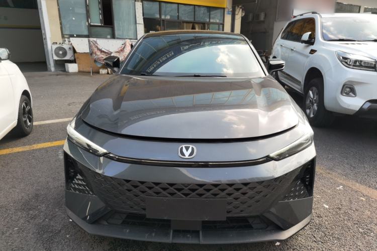 Used Changan UNI-V 2024 1.5T Prestige Edition