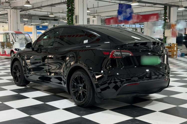 Used Tesla Model Y 2023 Rear-Wheel-Drive Version