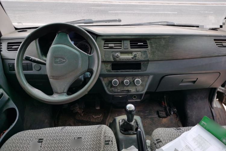 Used Jinbei Hiace X30 2016 1.3L Van Comfort Edition DLCG12
