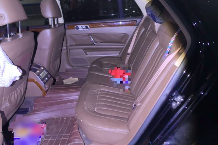 Used Volkswagen Phaeton 2011 3.6L V6 5-Seater Extended Business Edition Left Rear Seat