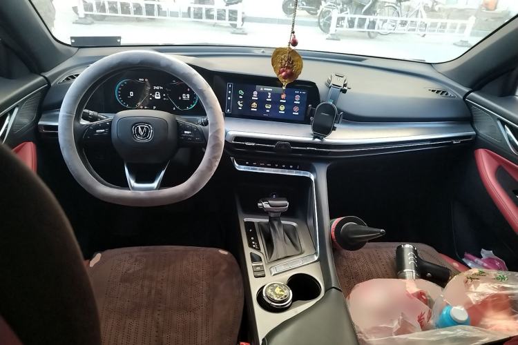 Used Changan CS35PLUS 2021 Revised Version Blue Whale NE 1.4T DCT Luxury Edition
