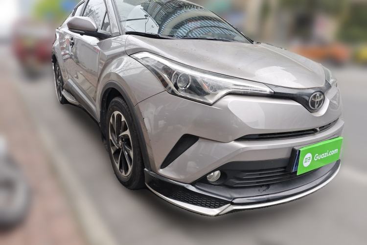 Used Toyota IZOA 2018 2.0L Yichi Version China VI Standard