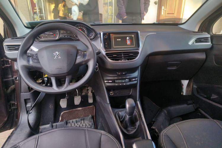 Used Peugeot 2008 2014 1.6L Manual Fashion Edition