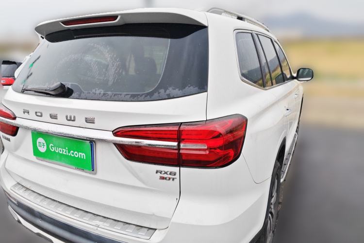 Used Roewe RX8 2018 30T Smart Connectivity Two-Wheel Drive Flagship Edition