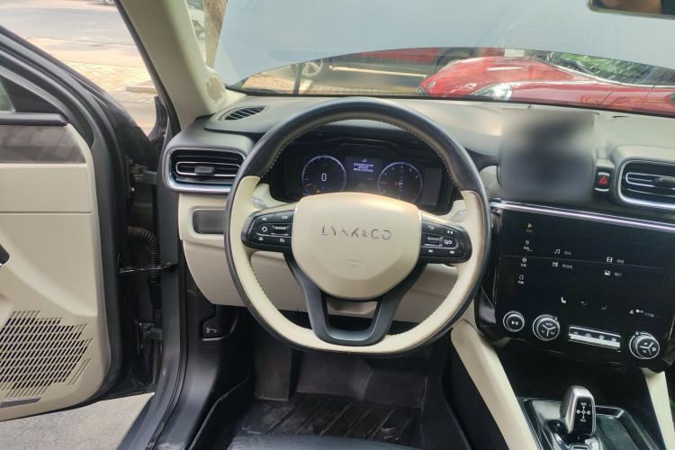 Used Lynk & Co 02 2018 1.5T DCT Two-Wheel Drive Zhaoban China V Standard
