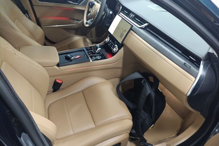 Used Jaguar XFL 2024 2.0T P250 Two-Wheel Drive Prestige Luxury Edition