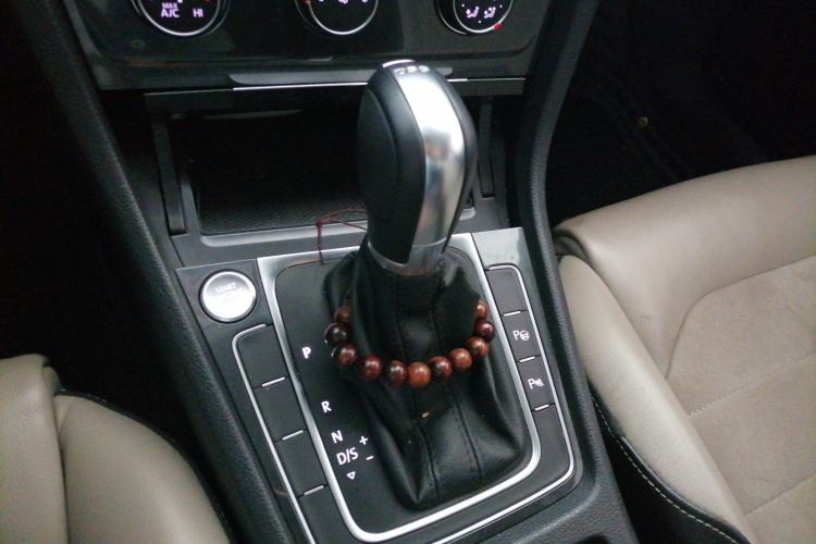 Used Volkswagen Golf 2017 230TSI Automatic Luxury Million-Vehicle Commemorative Edition