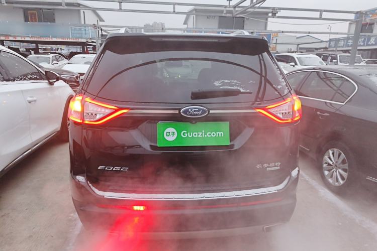 Used Ford Edge 2016 EcoBoost 245 Two-Wheel-Drive Titanium 7-Seater
