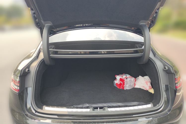 Used Hima Stelato S9 2024 All-Electric Max Rear-Drive Long-Range Version Trunk