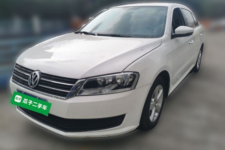 Used Volkswagen Lavida 2013 Revised Classic 1.6L Automatic Fashion Edition